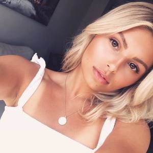 Meet your Posher, Kristina